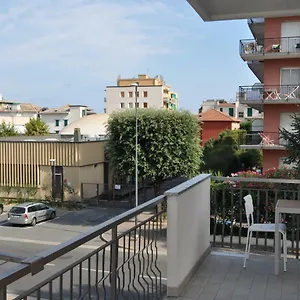 Viale Repubblica 307 4 , Pietra Ligure Italia
